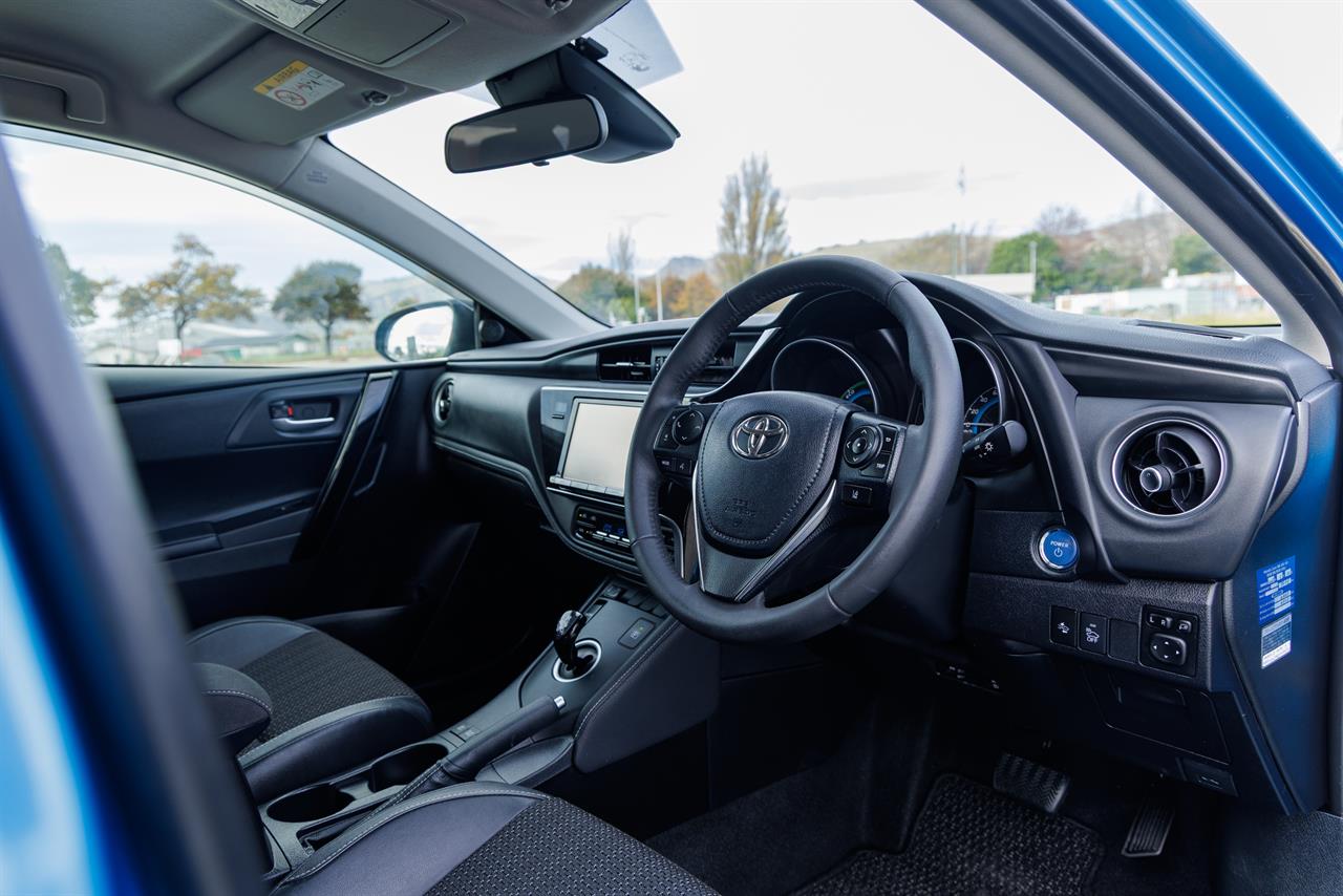 2016 Toyota Auris