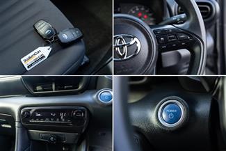 2020 Toyota Yaris - Thumbnail