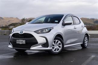 2020 Toyota Yaris - Thumbnail