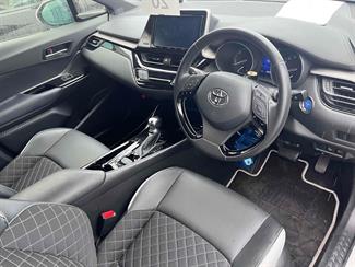 2019 Toyota C-HR - Thumbnail