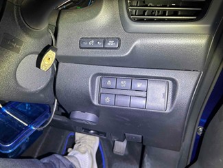 2022 Nissan Leaf - Thumbnail