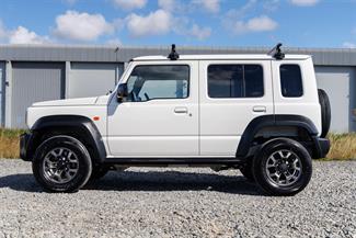 2025 Suzuki Jimny - Thumbnail