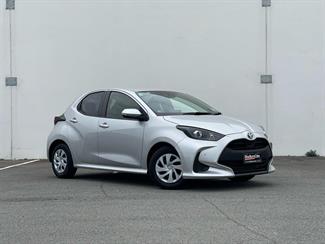2021 Toyota Yaris - Thumbnail