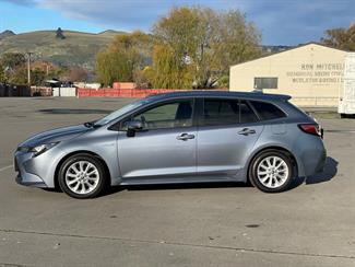 2019 Toyota Corolla - Thumbnail