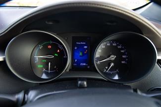 2017 Toyota C-HR - Thumbnail