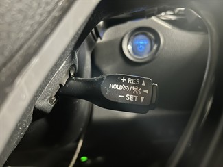 2017 Toyota C-HR - Thumbnail