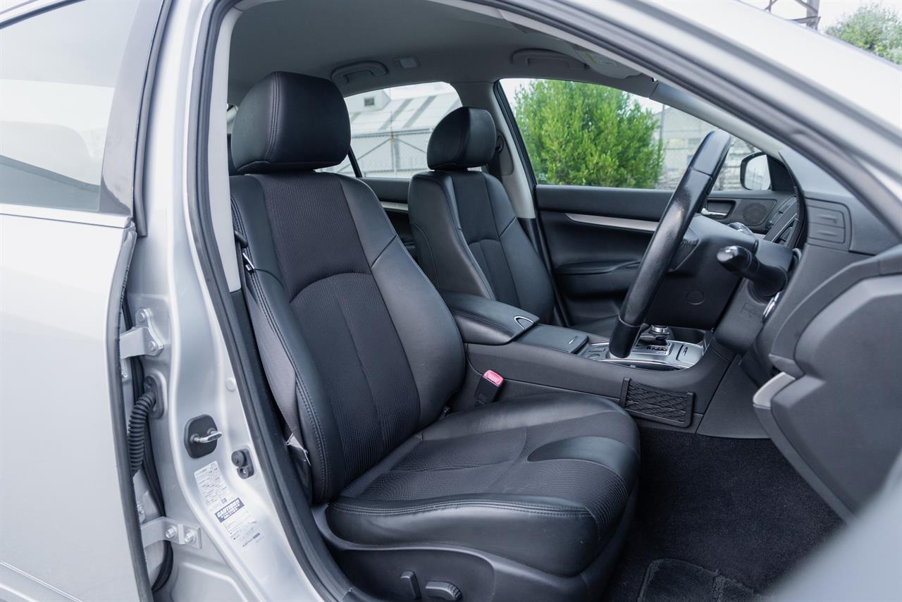 2011 Nissan Skyline