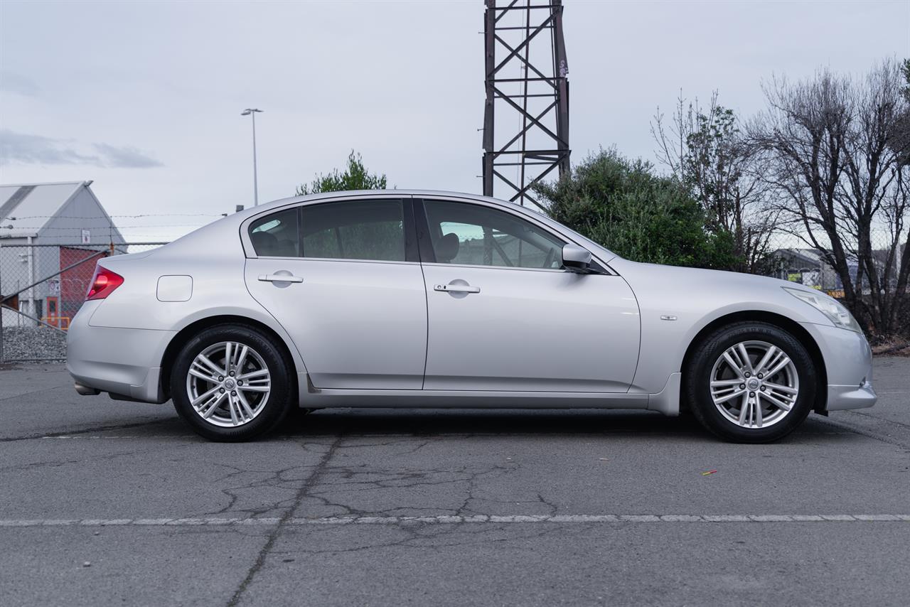 2011 Nissan Skyline