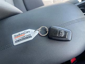 2019 Toyota RAV4 - Thumbnail