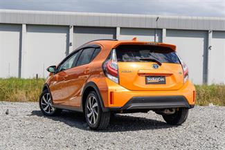 2019 Toyota AQUA - Thumbnail