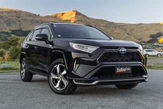 2021 Toyota RAV4 - Thumbnail