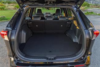 2021 Toyota RAV4 - Thumbnail