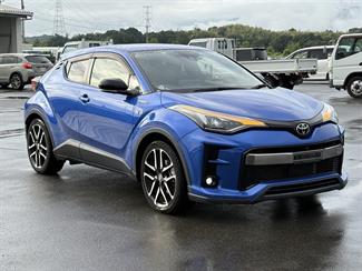 2019 Toyota C-HR - Thumbnail