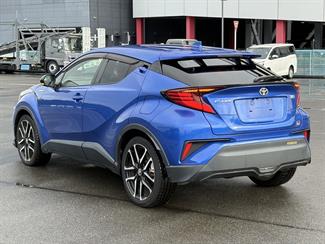 2019 Toyota C-HR - Thumbnail