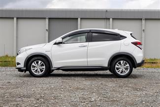 2015 Honda Vezel - Thumbnail