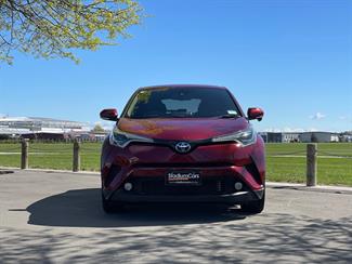 2017 Toyota C-HR - Thumbnail