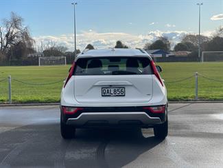 2023 Kia Niro - Thumbnail