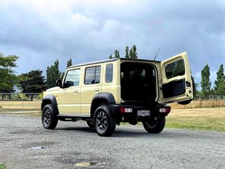 2024 Suzuki Jimny - Thumbnail