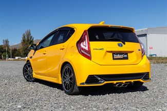 2013 Toyota AQUA - Thumbnail