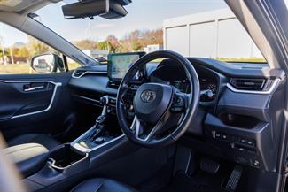 2023 Toyota RAV4 - Thumbnail