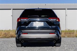 2023 Toyota RAV4 - Thumbnail
