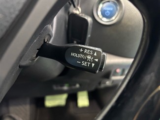2017 Toyota C-HR - Thumbnail