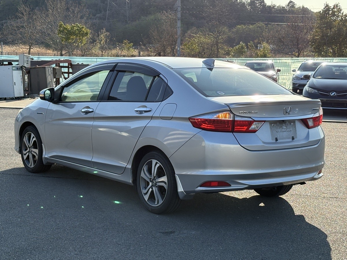 2015 Honda GRACE