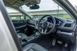2016 Subaru Outback - Thumbnail