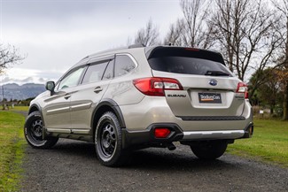2016 Subaru Outback - Thumbnail